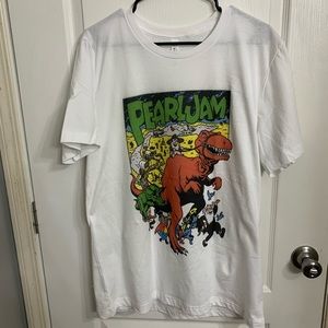 Pearl Jam graphic tee